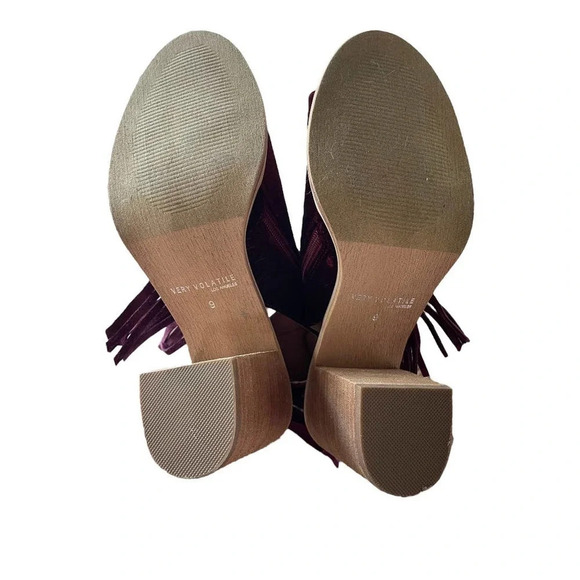 NWOT Very Volatile Women's Edgy Fringe Wine Peep-Toe Booties Size 9 (Fits 8.5) - Picture 8 of 9